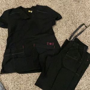SOLD Wonderwink black scrubs set